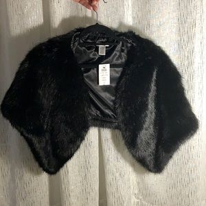 NWT faux fur shrug